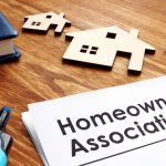 pros and cons of an HOA
